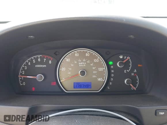 2008 Hyundai Elantra GLS z VIN KMHDU46D08U323360, wystawiony jako IAAI lot #43294846 z przebiegiem 179 749 mil mil oraz . Historia ofert i sprzedaży dostępna na DreamBid. Obrazek 7.