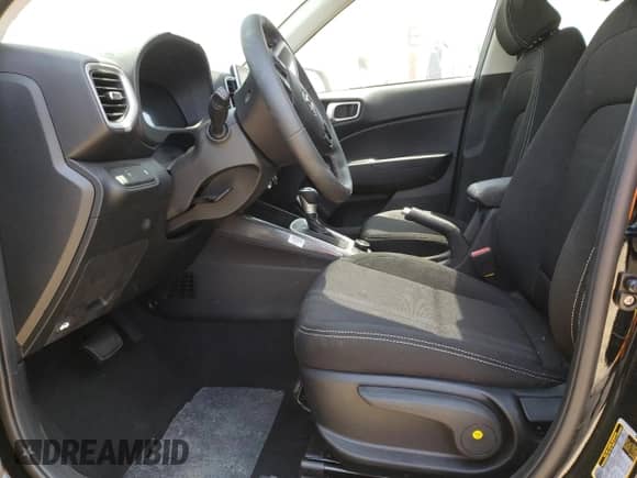 2024 Hyundai Venue SEL с VIN KMHRC8A35RU328358, выставлен на аукционе Copart как лот 65639234 с пробегом 20 миль миль и Списание • Salvage title. История ставок и продаж доступна на DreamBid. Изображение 7.