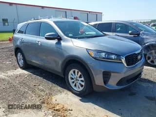 2020 Kia Sorento LX with VIN 5XYPG4A37LG643891, listed as a IAAI auction lot 42763887 with 226,324 mi miles and . Bid and sale history available at DreamBid. Image 1.