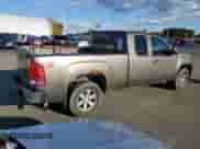 2013 GMC Sierra 1500 SLE z VIN 1GTR2VE7XDZ288664, wystawiony jako Copart lot #89510535 z przebiegiem 165 018 mil mil oraz Czysty tytuł • Clean title. Historia ofert i sprzedaży dostępna na DreamBid. Obrazek 3.