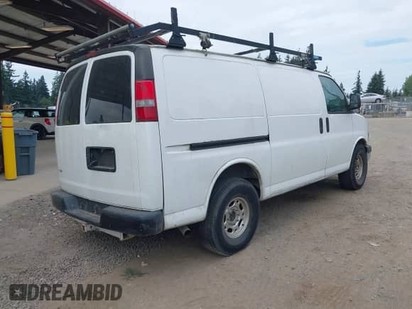 2020 Chevrolet Express Cargo with VIN 1GCWGAFP1L1167305, listed as a IAAI auction lot 42919010 with 35,381 mi miles and . Bid and sale history available at DreamBid. Image 4.