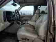 2004 Chevrolet Suburban LT с VIN 1GNFK16ZX4J235593, выставлен на аукционе Copart как лот 78553034 с пробегом 220 229 миль миль и Чистый • Clean title. История ставок и продаж доступна на DreamBid. Изображение 7.