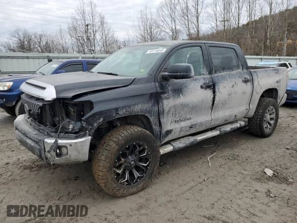 2020 Toyota Tundra SR5 with VIN 5TFDY5F10LX905664, listed as a Copart auction lot 43114045 with 59,322 mi miles and Salvage title. Bid and sale history available at DreamBid. Image 1.