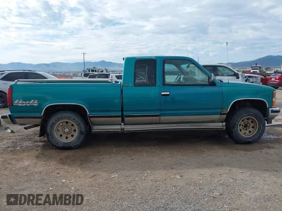 1994 Chevrolet Silverado 1500 с VIN 2GCEK19KXR1203702, выставлен на аукционе IAAI как лот 42594898 с пробегом 237 891 миль миль и . История ставок и продаж доступна на DreamBid. Изображение 14.