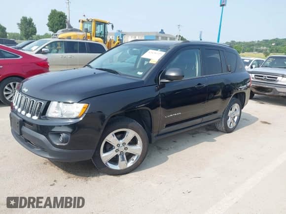 2012 Jeep Compass Limited с VIN 1C4NJCCB5CD507443, выставлен на аукционе IAAI как лот 42470727 с пробегом 123 332 миль миль и . История ставок и продаж доступна на DreamBid. Изображение 2.