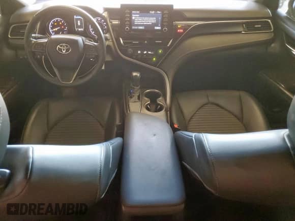 2021 Toyota Camry SE Nightshade z VIN 4T1G11AK2MU496415, wystawiony jako Copart lot #71031075 z przebiegiem 48 472 mil mil oraz Szkoda całkowita • Salvage title. Historia ofert i sprzedaży dostępna na DreamBid. Obrazek 8.