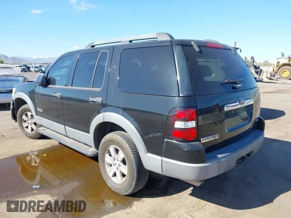 2006 Ford Explorer XLT с VIN 1FMEU63E06UB48778, выставлен на аукционе IAAI как лот 43063269 с пробегом Не указан миль и . История ставок и продаж доступна на DreamBid. Изображение 3.