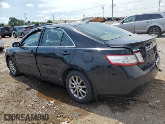 2010 Toyota Camry with VIN 4T1BB3EK1AU120023, listed as a Copart auction lot 61043335 with 185,451 mi miles and Salvage title. Bid and sale history available at DreamBid. Image 2.