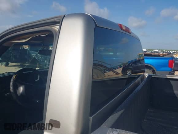 2000 Chevrolet Silverado 1500 LS with VIN 1GCEC14W2YZ179649, listed as a IAAI auction lot 42525015 with 284,859 mi miles and . Bid and sale history available at DreamBid. Image 8.