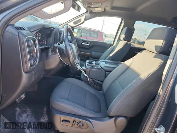 2020 Chevrolet Silverado 1500 LT z VIN 3GCPWCEK3LG327338, wystawiony jako Copart lot #81521555 z przebiegiem 87 907 mil mil oraz Szkoda całkowita • Salvage title. Historia ofert i sprzedaży dostępna na DreamBid. Obrazek 7.