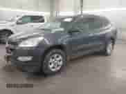 2009 Chevrolet Traverse LS z VIN 1GNEV13D19S109796, wystawiony jako IAAI lot #43386599 z przebiegiem 198 354 mil mil oraz . Historia ofert i sprzedaży dostępna na DreamBid. Obrazek 2.