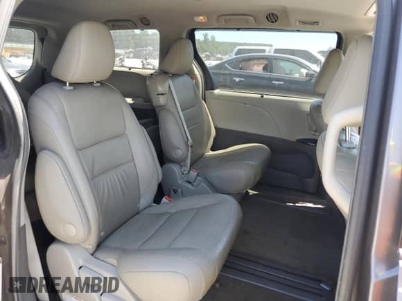 2015 Toyota Sienna XLE with VIN 5TDYK3DC9FS642659, listed as a Copart auction lot 70899615 with 147,363 mi miles and Salvage title. Bid and sale history available at DreamBid. Image 11.