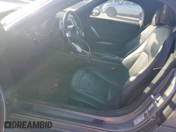 2008 BMW Z4 3.0i with VIN 4USBU33538LW75772, listed as a Copart auction lot 64113515 with 104,266 mi miles and Clean title. Bid and sale history available at DreamBid. Image 7.