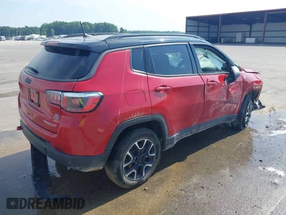 2020 Jeep Compass Trailhawk с VIN 3C4NJDDB7LT177299, выставлен на аукционе IAAI как лот 42611098 с пробегом 96 019 миль миль и . История ставок и продаж доступна на DreamBid. Изображение 4.