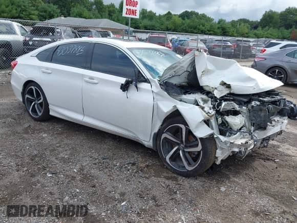 2019 Honda Accord Sport with VIN 1HGCV2F37KA032499, listed as a IAAI auction lot 43037885 with 89,763 mi miles and . Bid and sale history available at DreamBid. Image 1.