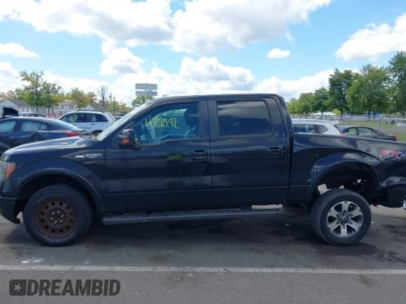 2012 Ford F-150 FX2 with VIN 1FTFW1CFXCKD89480, listed as a IAAI auction lot 43112992 with 174,503 mi miles and . Bid and sale history available at DreamBid. Image 14.