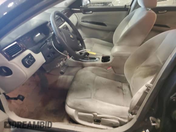 2016 Chevrolet Impala LS z VIN 2G1WA5E30G1100453, wystawiony jako Copart lot #69470355 z przebiegiem 99 659 mil mil oraz Czysty tytuł • Clean title. Historia ofert i sprzedaży dostępna na DreamBid. Obrazek 7.