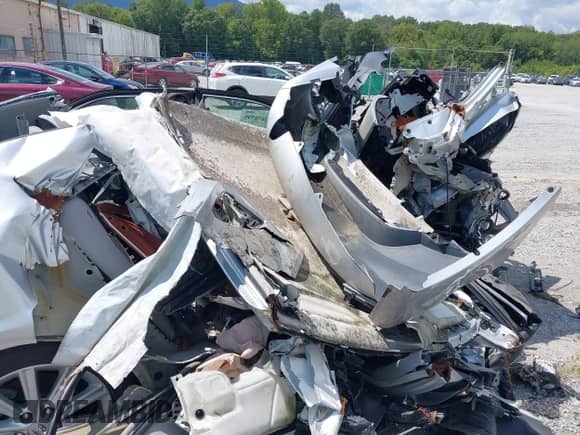 2013 Toyota Camry LE z VIN 4T1BD1FK5DU096620, wystawiony jako IAAI lot #43070799 z przebiegiem Nie podano mil oraz . Historia ofert i sprzedaży dostępna na DreamBid. Obrazek 11.