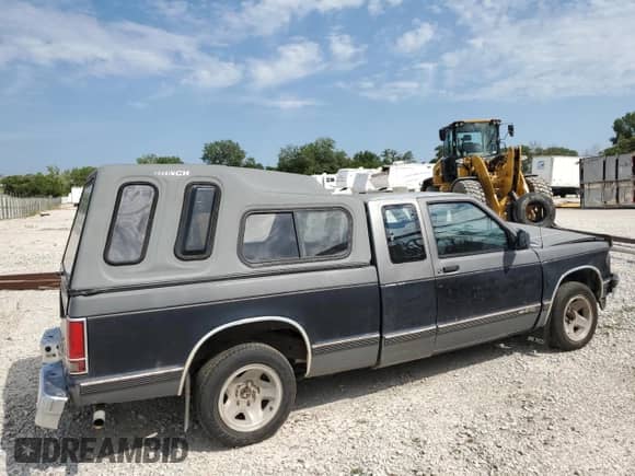 1992 Chevrolet S-10 z VIN 1GCCS19Z9N2166785, wystawiony jako Copart lot #65441244 z przebiegiem 195 837 mil mil oraz Szkoda całkowita • Salvage title. Historia ofert i sprzedaży dostępna na DreamBid. Obrazek 3.