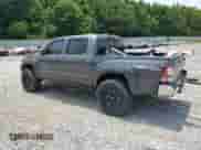 2015 Toyota Tacoma с VIN 5TFLU4EN0FX113945, выставлен на аукционе Copart как лот 60524905 с пробегом 111 168 миль миль и Списание • Salvage title. История ставок и продаж доступна на DreamBid. Изображение 2.