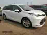 2021 Toyota Sienna Limited z VIN 5TDZSKFC6MS032484, wystawiony jako Copart lot #59463945 z przebiegiem 56 707 mil mil oraz Szkoda całkowita • Salvage title. Historia ofert i sprzedaży dostępna na DreamBid. Obrazek 4.