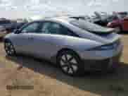 2024 Hyundai Ioniq 6 SE z VIN KMHM24AA7RA070253, wystawiony jako Copart lot #67154444 z przebiegiem 1 870 mil mil oraz Szkoda całkowita • Salvage title. Historia ofert i sprzedaży dostępna na DreamBid. Obrazek 2.