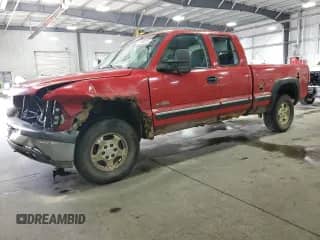 2002 Chevrolet Silverado 1500 LS с VIN 2GCEK19T621224707, выставлен на аукционе Copart как лот 70988015 с пробегом 258 620 миль миль и Списание • Salvage title. История ставок и продаж доступна на DreamBid. Изображение 1.