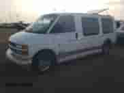 2002 Chevrolet Express z VIN 1GBFG15R721227867, wystawiony jako Copart lot #78621624 z przebiegiem 165 856 mil mil oraz Czysty tytuł • Clean title. Historia ofert i sprzedaży dostępna na DreamBid. Obrazek 1.