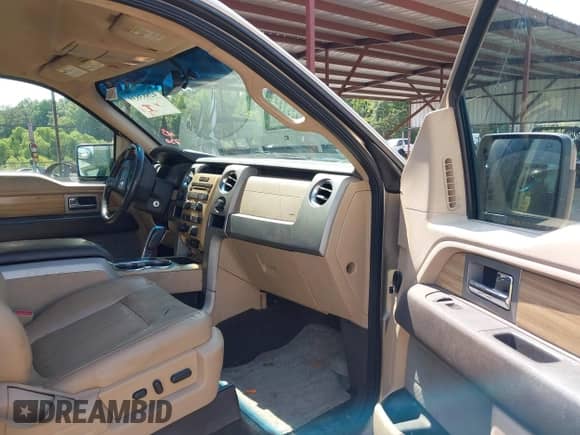 2011 Ford F-150 XLT z VIN 1FTFW1ET3BFB88773, wystawiony jako IAAI lot #42883839 z przebiegiem 206 429 mil mil oraz . Historia ofert i sprzedaży dostępna na DreamBid. Obrazek 5.