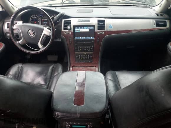 2008 Cadillac Escalade with VIN 1GYFK63848R216279, listed as a Copart auction lot 70913435 with 149,012 mi miles and Salvage title. Bid and sale history available at DreamBid. Image 8.