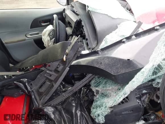 2013 Toyota Prius Two с VIN JTDKDTB32D1040487, выставлен на аукционе IAAI как лот 43445605 с пробегом 135 739 миль миль и . История ставок и продаж доступна на DreamBid. Изображение 5.