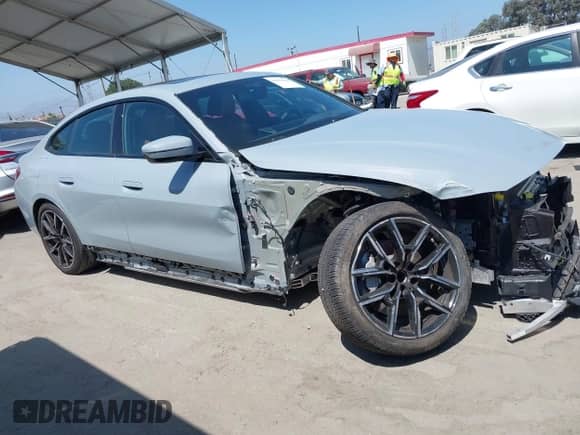 2024 BMW i4 eDrive40 с VIN WBY73AW01RFS45238, выставлен на аукционе IAAI как лот 42559238 с пробегом 11 507 миль миль и . История ставок и продаж доступна на DreamBid. Изображение 14.