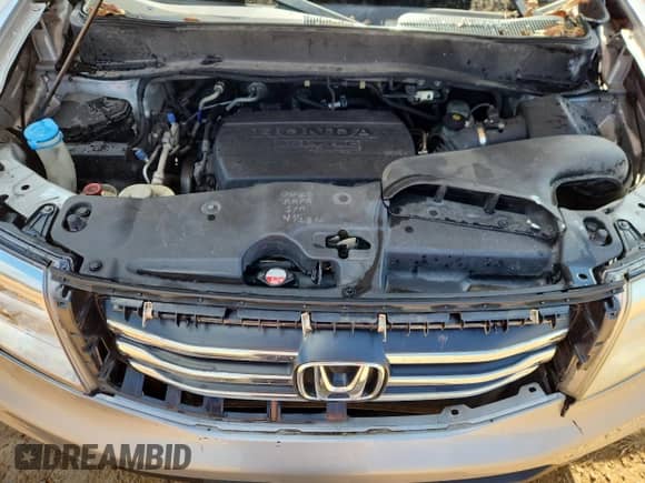 2014 Honda Pilot Touring with VIN 5FNYF3H9XEB012557, listed as a Copart auction lot 85877085 with 276,187 mi miles and Salvage title. Bid and sale history available at DreamBid. Image 12.