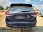 2024 Subaru Forester Premium z VIN JF2SKADC6RH508941, wystawiony jako Copart lot #81449135 z przebiegiem 32 591 mil mil oraz Szkoda całkowita • Salvage title. Historia ofert i sprzedaży dostępna na DreamBid. Obrazek 6.