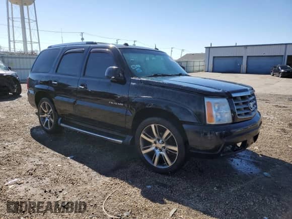 2004 Cadillac Escalade with VIN 1GYEC63TX4R104979, listed as a Copart auction lot 48992455 with 210,937 mi miles and Salvage title. Bid and sale history available at DreamBid. Image 4.