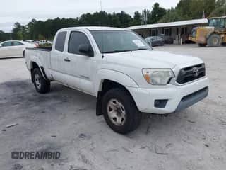 2013 Toyota Tacoma PreRunner z VIN 5TFTX4GN5DX014880, wystawiony jako IAAI lot #43429213 z przebiegiem 183 746 mil mil oraz . Historia ofert i sprzedaży dostępna na DreamBid. Obrazek 1.