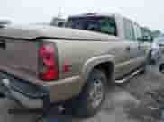 2005 Chevrolet Silverado 1500 LT with VIN 2GCEK13T951250845, listed as a IAAI auction lot 41093130 with 131,092 mi miles and . Bid and sale history available at DreamBid. Image 4.