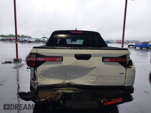 2022 Hyundai Santa Cruz SE с VIN 5NTJADAE9NH028880, выставлен на аукционе IAAI как лот 42179686 с пробегом 117 103 миль миль и . История ставок и продаж доступна на DreamBid. Изображение 17.