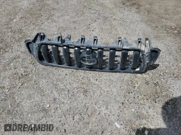 2004 Toyota Tacoma PreRunner с VIN 5TESN92N74Z334958, выставлен на аукционе Copart как лот 65753725 с пробегом 229 903 миль миль и Списание • Salvage title. История ставок и продаж доступна на DreamBid. Изображение 12.