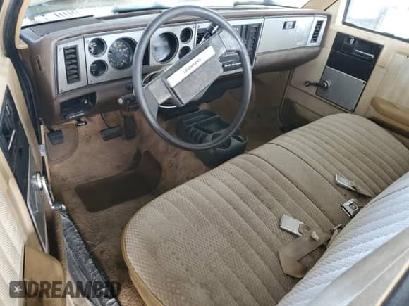 1985 Chevrolet S-10 with VIN 1GCCS14B8F8208307, listed as a Copart auction lot 62553635 with 8,135 mi miles and Clean title. Bid and sale history available at DreamBid. Image 8.
