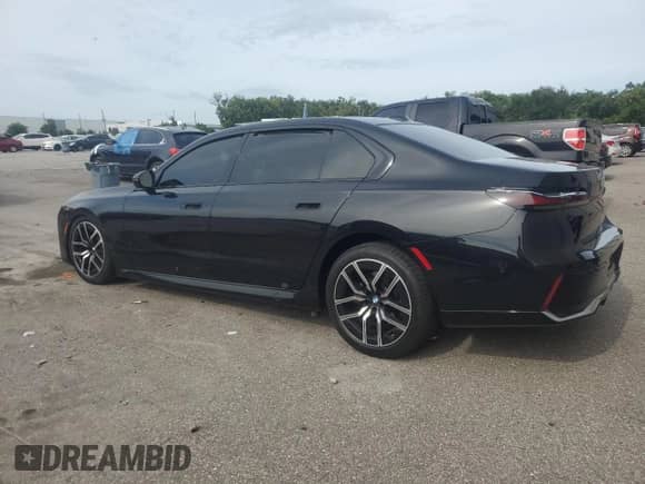 2024 BMW 7 Series 740i z VIN WBA23EH09RCP80669, wystawiony jako Copart lot #80963595 z przebiegiem 23 335 mil mil oraz Szkoda całkowita • Salvage title. Historia ofert i sprzedaży dostępna na DreamBid. Obrazek 2.