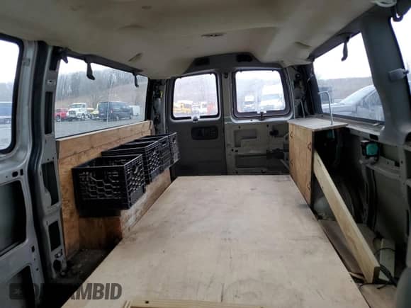2008 Chevrolet Express Passenger with VIN 1GAHG39K781130764, listed as a Copart auction lot 46990255 with 68,470 mi miles and Clean title. Bid and sale history available at DreamBid. Image 10.