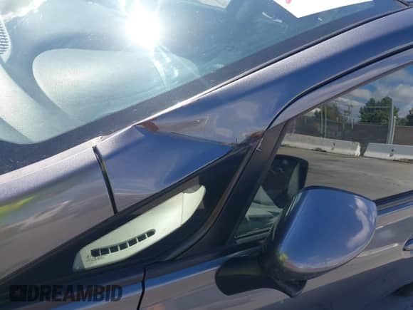 2016 Nissan Note S Plus z VIN 3N1CE2CPXGL399552, wystawiony jako IAAI lot #43382631 z przebiegiem 177 922 mil mil oraz . Historia ofert i sprzedaży dostępna na DreamBid. Obrazek 6.