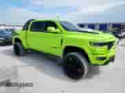 2023 Ram 1500 TRX z VIN 1C6SRFU94PN536609, wystawiony jako Copart lot #86865605 z przebiegiem 24 713 mil mil oraz Czysty tytuł • Clean title. Historia ofert i sprzedaży dostępna na DreamBid. Obrazek 4.