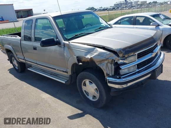 1998 Chevrolet Silverado 1500 с VIN 1GCEK19R5WR151752, выставлен на аукционе IAAI как лот 43050125 с пробегом 130 834 миль миль и . История ставок и продаж доступна на DreamBid. Изображение 1.