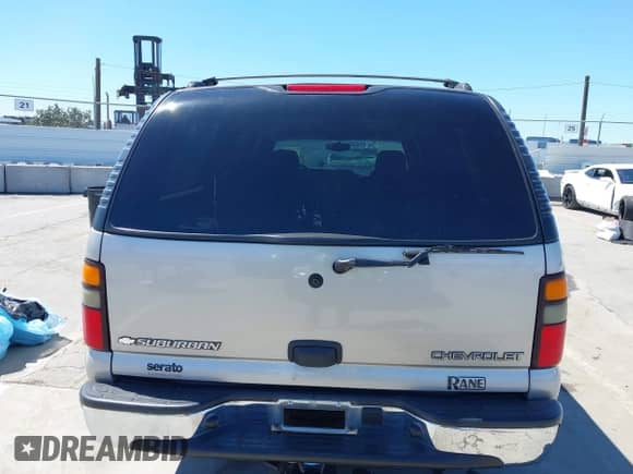 2005 Chevrolet Suburban LT с VIN 3GNEC16Z35G104209, выставлен на аукционе IAAI как лот 41946436 с пробегом 204 543 миль миль и . История ставок и продаж доступна на DreamBid. Изображение 15.