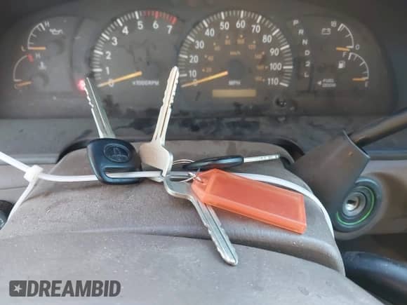 2004 Toyota Tundra Limited с VIN 5TBDT48114S438633, выставлен на аукционе IAAI как лот 43485878 с пробегом 245 296 миль миль и . История ставок и продаж доступна на DreamBid. Изображение 11.
