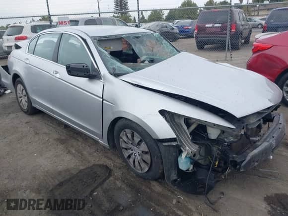 2008 Honda Accord LX с VIN JHMCP26358C014460, выставлен на аукционе IAAI как лот 43432495 с пробегом Не указан миль и . История ставок и продаж доступна на DreamBid. Изображение 1.