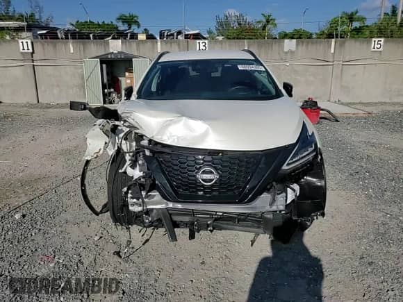 2024 Nissan Murano SV with VIN 5N1AZ2BS5RC111297, listed as a Copart auction lot 60994305 with 5,539 mi miles and Salvage title. Bid and sale history available at DreamBid. Image 14.