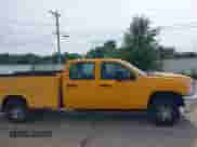 2008 Chevrolet Silverado 2500HD z VIN 1GBHK23658F224144, wystawiony jako IAAI lot #42512936 z przebiegiem 234 333 mil mil oraz . Historia ofert i sprzedaży dostępna na DreamBid. Obrazek 13.
